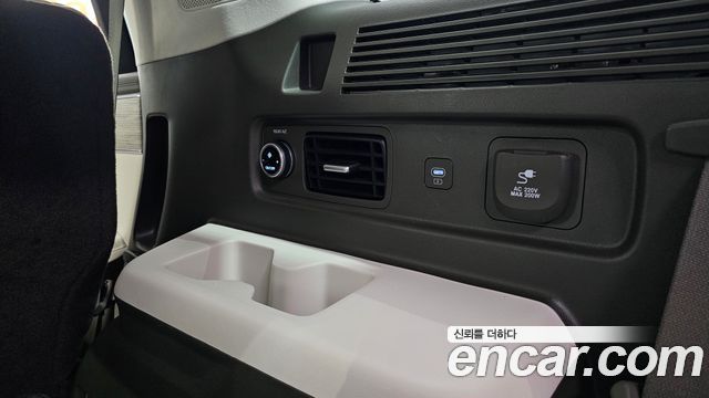 Hyundai Santafe 2024 — photo 25