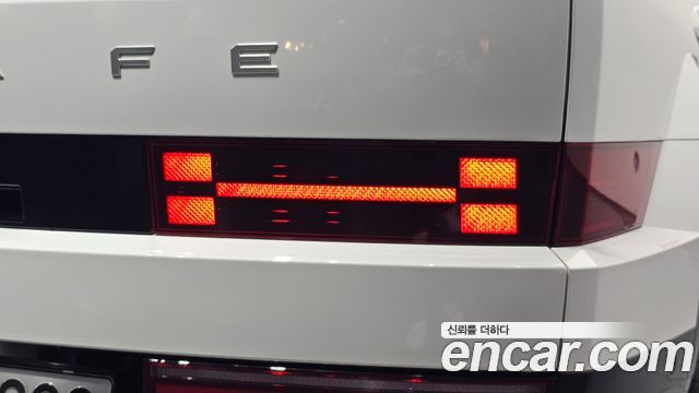 Hyundai Santafe 2024 — photo 9