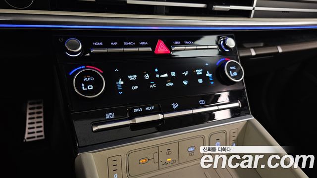 Hyundai Santafe 2024 — photo 36