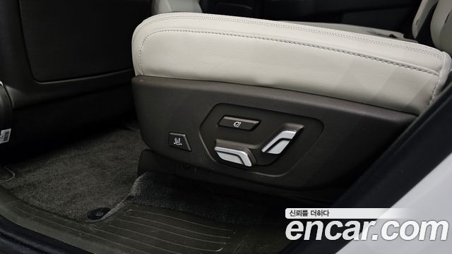 Hyundai Santafe 2024 — photo 37