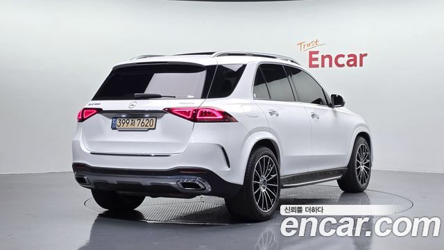Mercedes-Benz GLE-Class 2023 — photo 2