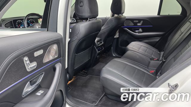 Mercedes-Benz GLE-Class 2023 — photo 18