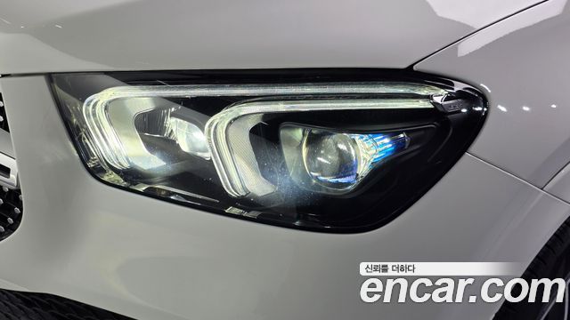 Mercedes-Benz GLE-Class 2023 — photo 8