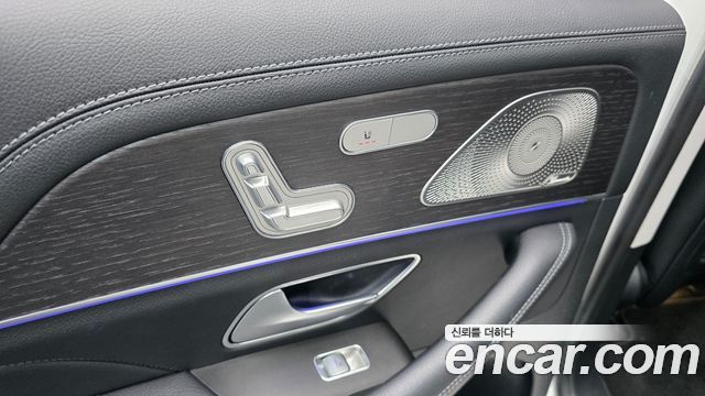 Mercedes-Benz GLE-Class 2023 — photo 29