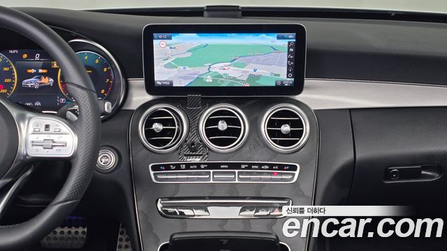 Mercedes-Benz C-Class 2021 — photo 19