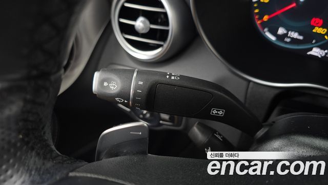 Mercedes-Benz C-Class 2021 — photo 30
