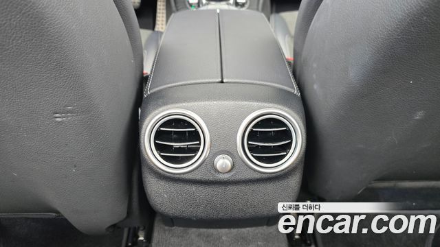 Mercedes-Benz C-Class 2021 — photo 31