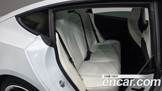 Tesla Model 3 2020 — photo 18