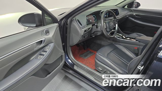 Hyundai Sonata 2021 — photo 13