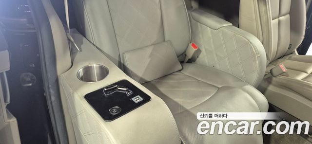 Kia Canival 2016 — photo 11