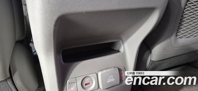 Kia Canival 2016 — photo 12