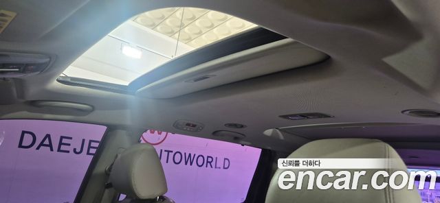 Kia Canival 2016 — photo 18