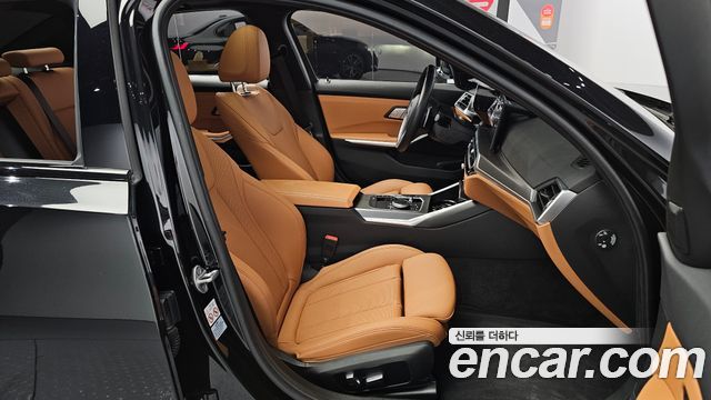 BMW 3-Series 2023 — photo 13