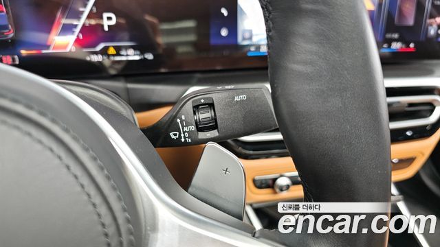 BMW 3-Series 2023 — photo 26