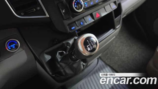 Hyundai Solati 2016 — photo 12