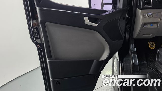 Hyundai Solati 2016 — photo 14