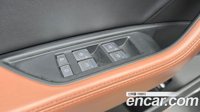 Audi e-tron 2022 — photo 29