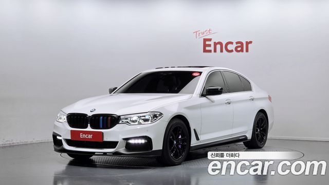 BMW 5-Series 2018 — photo 1