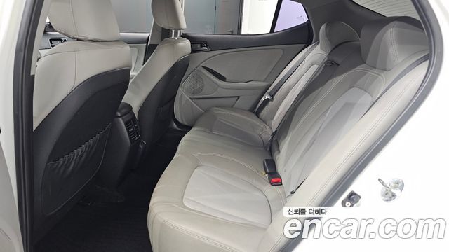 Kia K5 2013 — photo 18