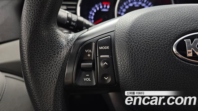 Kia K5 2013 — photo 25