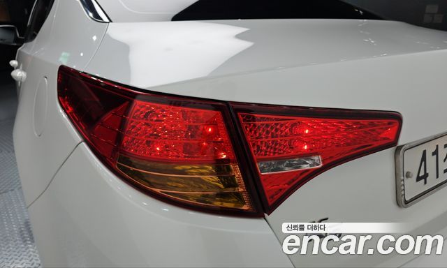 Kia K5 2013 — photo 9