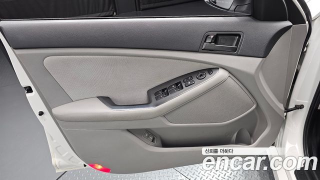 Kia K5 2013 — photo 14