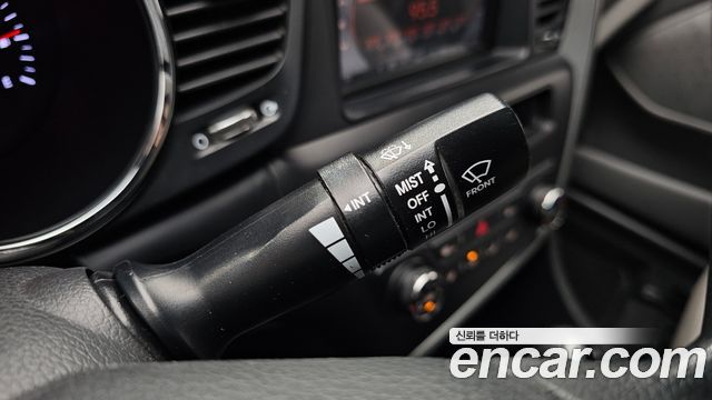 Kia K5 2013 — photo 28