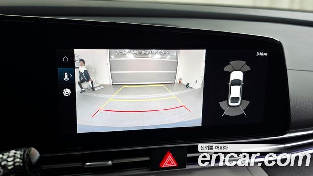 Hyundai AVANTE 2021 — photo 21