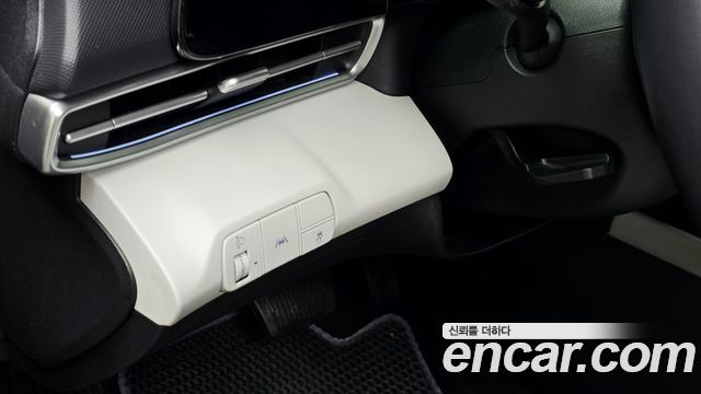 Hyundai AVANTE 2021 — photo 25