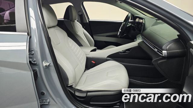 Hyundai AVANTE 2021 — photo 16