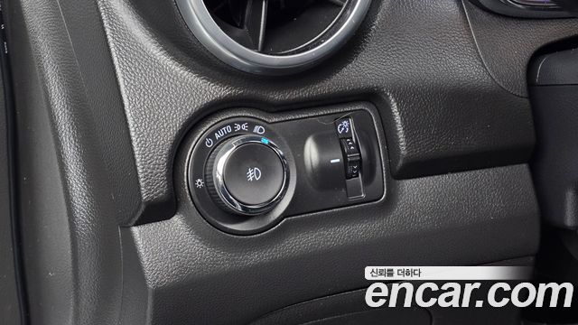 Chevrolet Korea Trax 2016 — photo 20