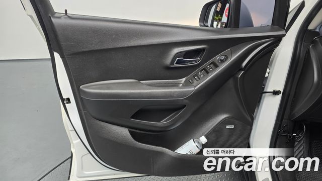 Chevrolet Korea Trax 2016 — photo 14