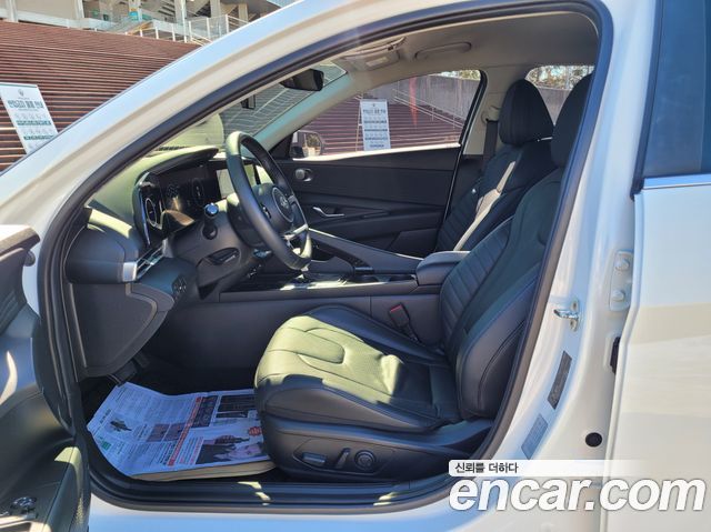 Hyundai AVANTE 2021 — photo 10