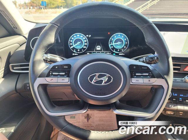 Hyundai AVANTE 2021 — photo 12
