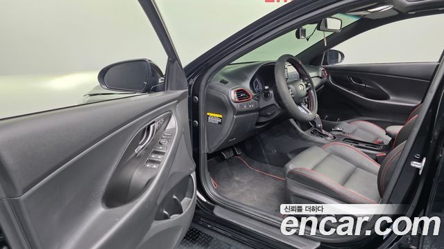 Hyundai i30 2020 — photo 13