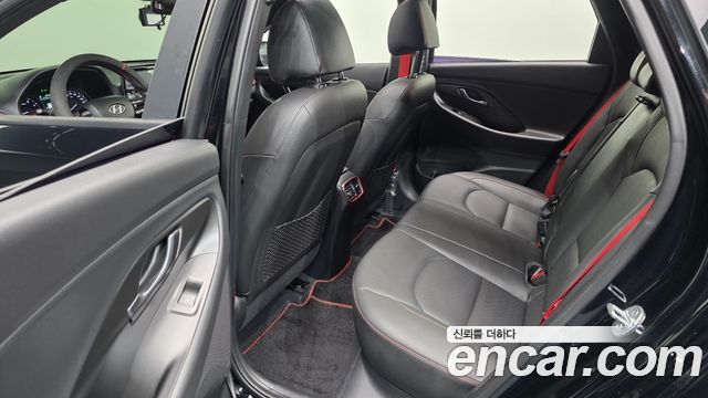 Hyundai i30 2020 — photo 18
