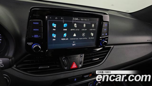 Hyundai i30 2020 — photo 21