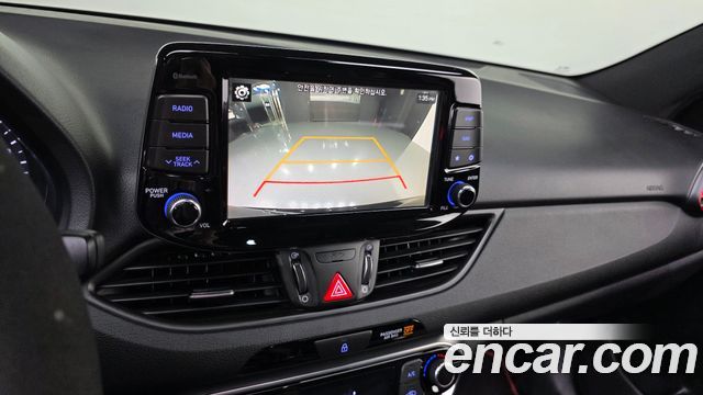 Hyundai i30 2020 — photo 22