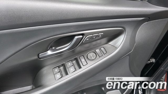 Hyundai i30 2020 — photo 26