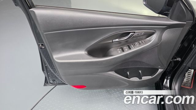 Hyundai i30 2020 — photo 14
