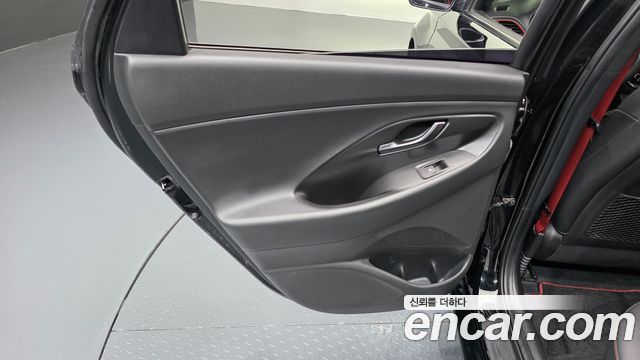 Hyundai i30 2020 — photo 15
