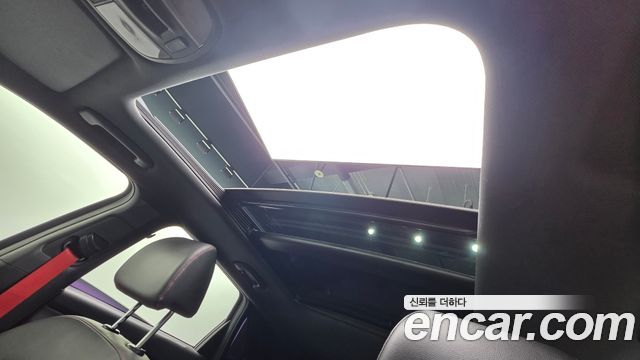 Hyundai i30 2020 — photo 32