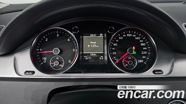 Volkswagen CC 2014 — photo 8