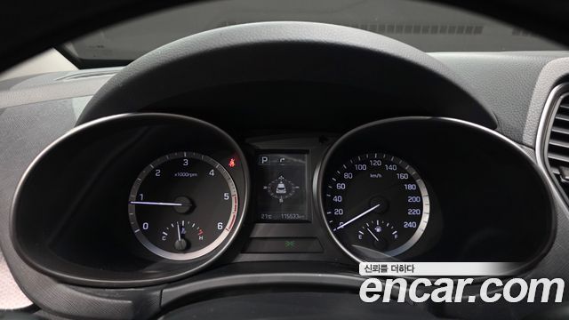 Hyundai Santafe 2016 — photo 8
