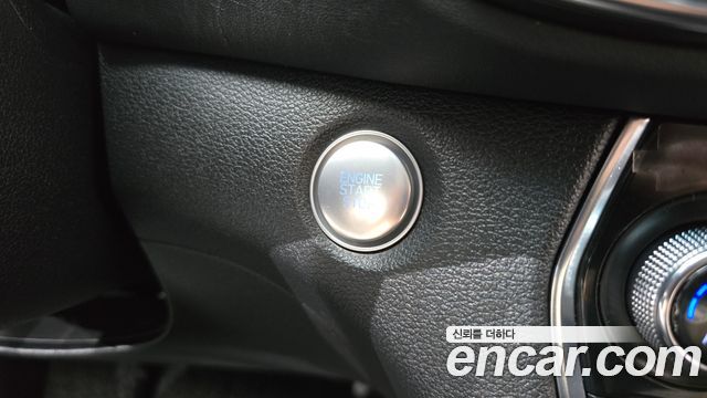 Hyundai Santafe 2019 — photo 18