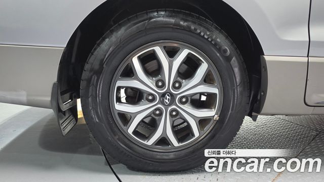 Hyundai Starex 2018 — photo 5