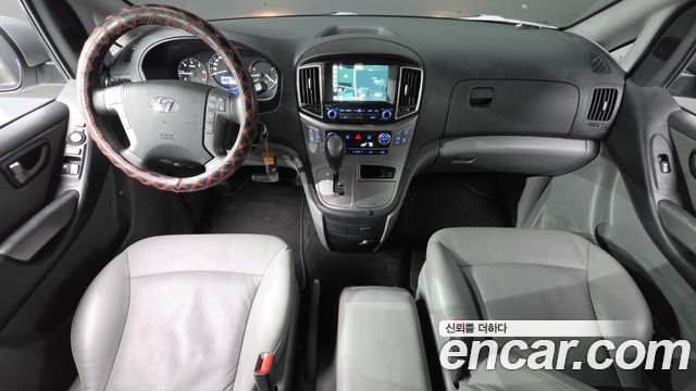 Hyundai Starex 2018 — photo 10