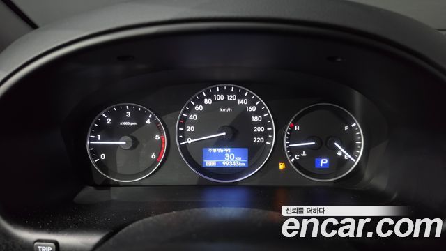 Hyundai Starex 2018 — photo 11