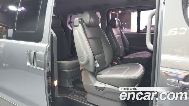 Hyundai Starex 2018 — photo 18