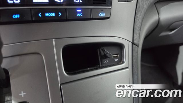 Hyundai Starex 2018 — photo 27